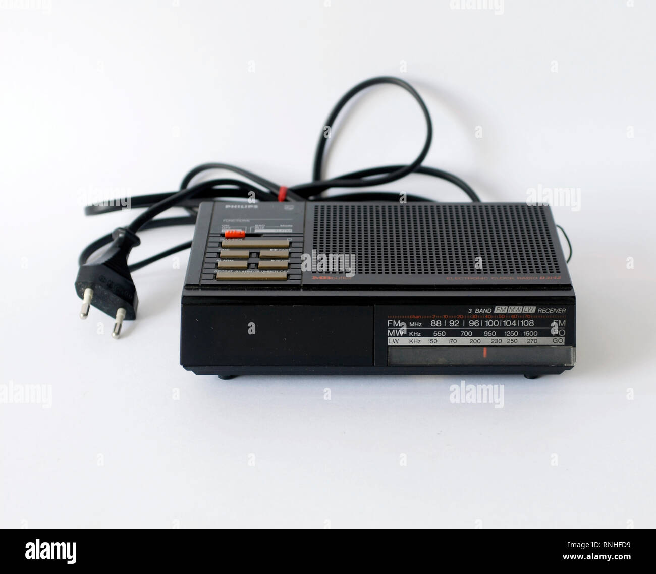 Vintage Philips alarm clock radio, model D 3142. Made in Malaysia Stock