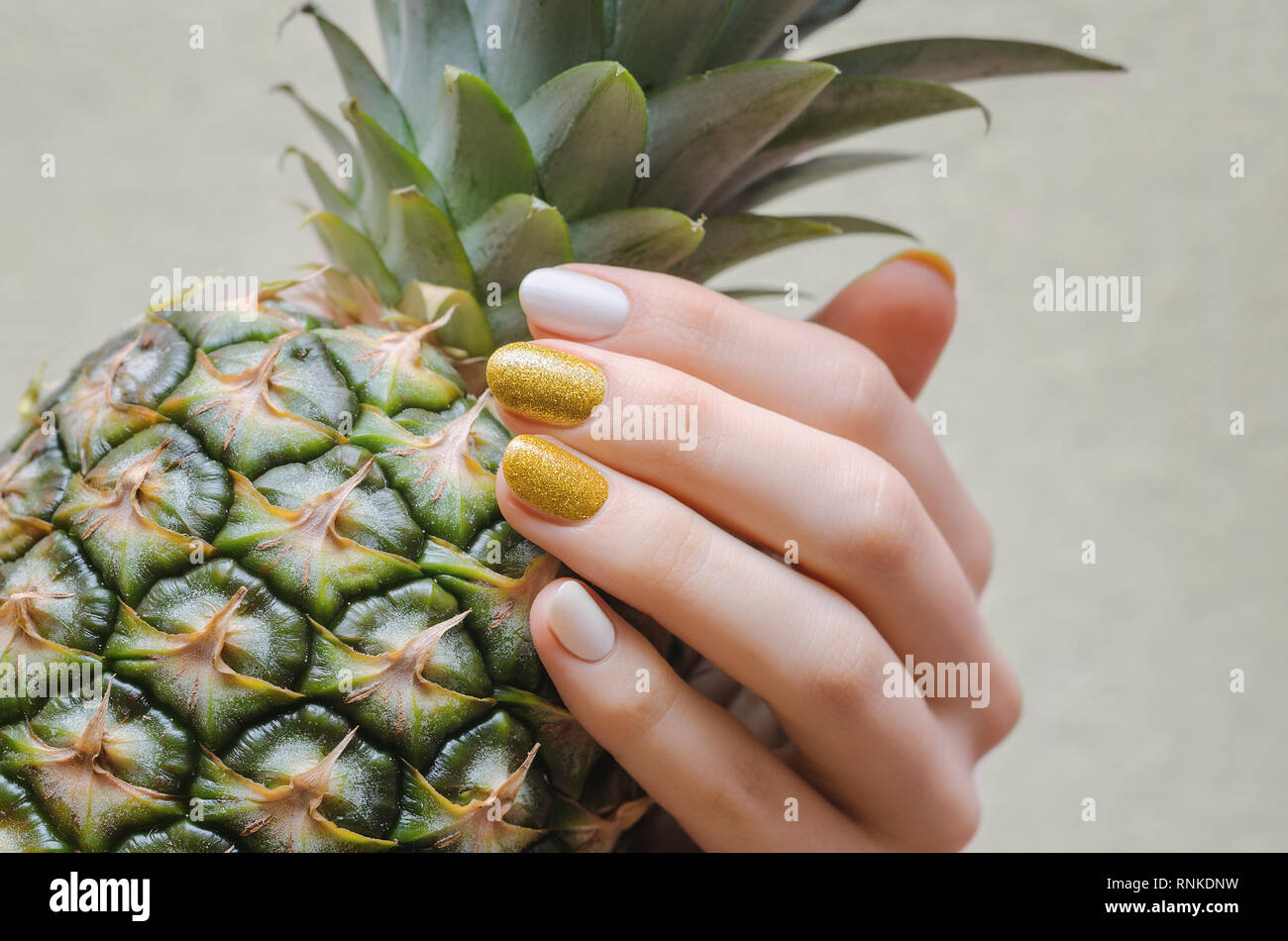 Easy Summer Pineapple Nails - YouTube