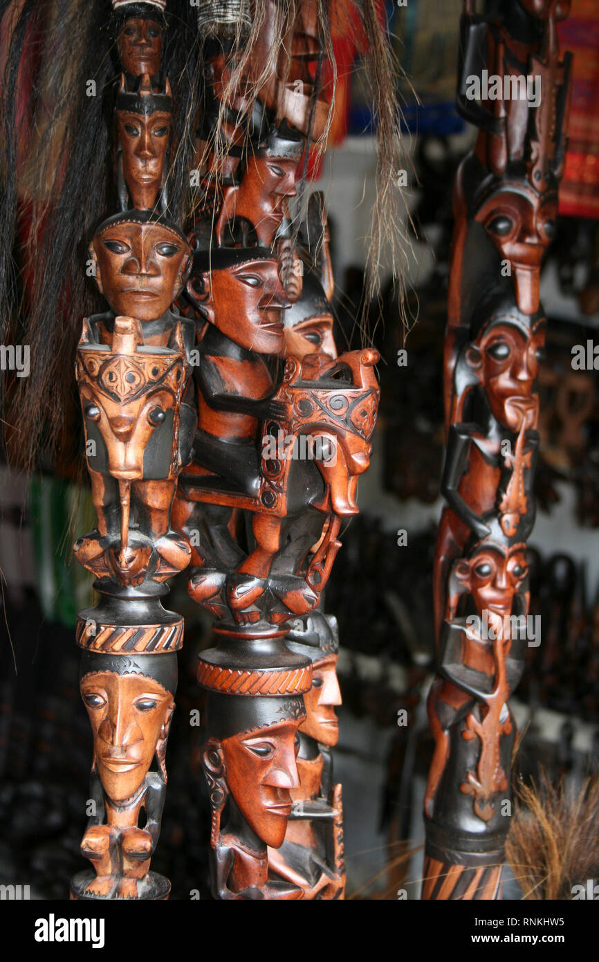 Batak Wood Carvings, Samosir Island, Lake Toba, Sumatra Stock Photo