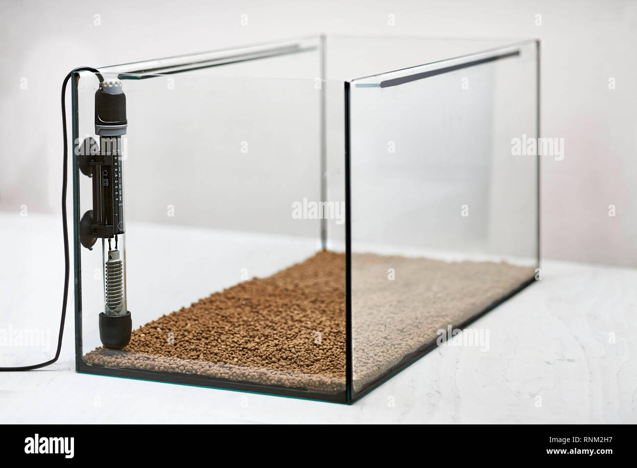 Setting up a fish tank Safety heaterstat in an empty aquarium Stock