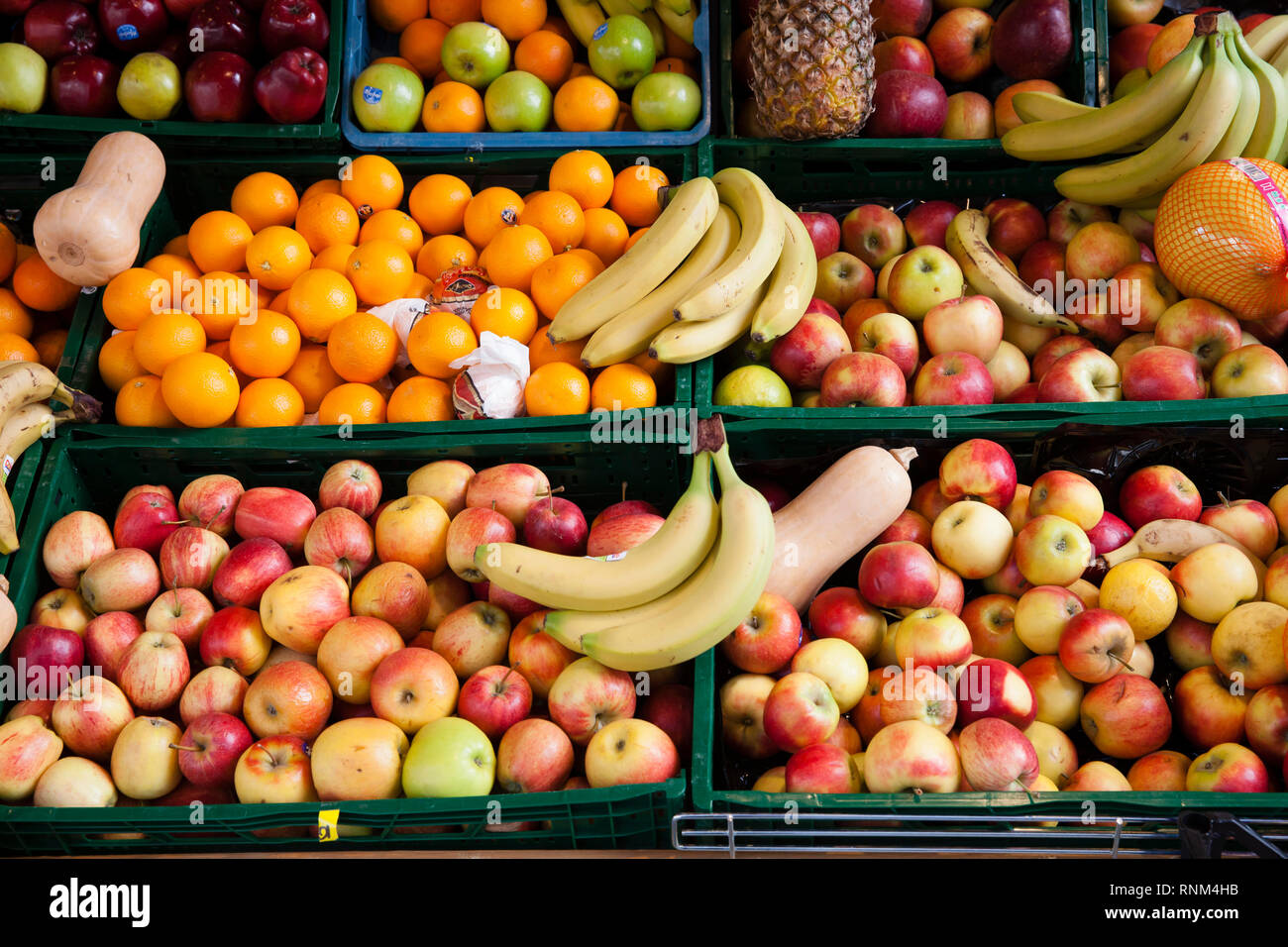 fruit store at the Severin street, oranges, aples, bananas, Cologne, Germany.  Obstgeschaeft in der Severinstrase in der Suedstadt, Orangen, Aepfel, B Stock Photo