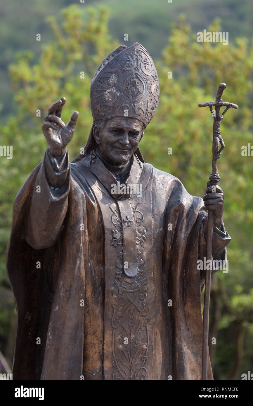 Bronze Statue, Pope John Paul II, Pope from 1978 to 2005, Monti Lessini, Stallavena, Verona Province, Italy Stock Photo