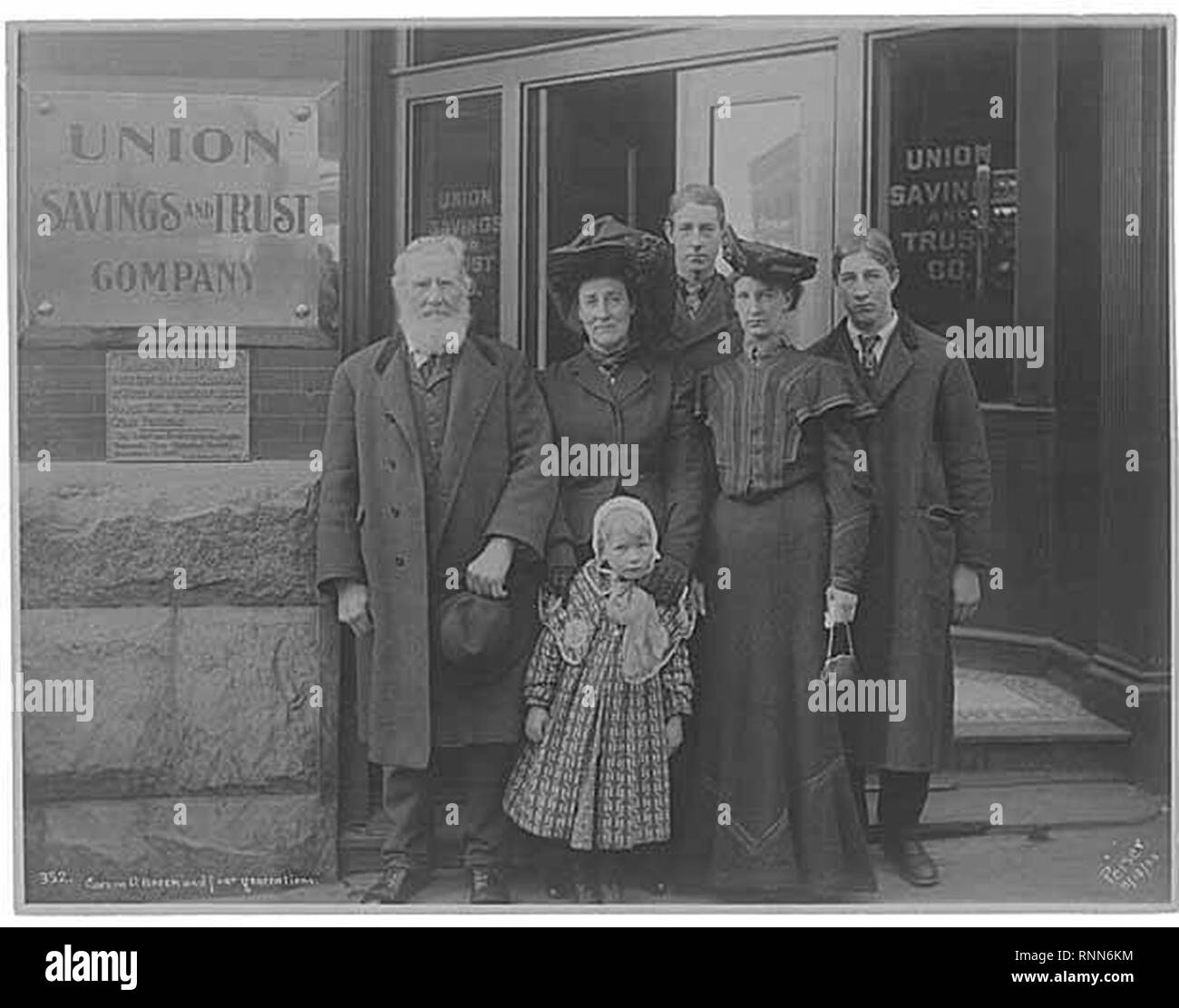 Carson D Boren and descendents beside the tablet memorializing him Seattle November 13 1905 (PEISER 123). Stock Photo