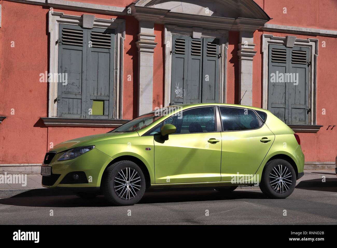 ERLANGEN, GERMANY - MAY 2018: Green Seat Ibiza compact hatchback car parked Germany. There were 45.8 million cars registered in Germany (as of 2 Stock Photo - Alamy