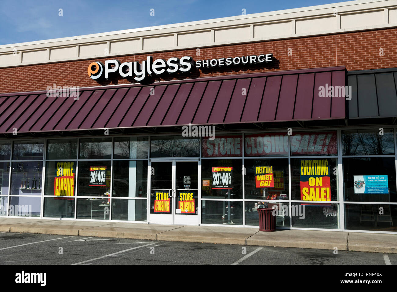 payless shoe store liquidation sale