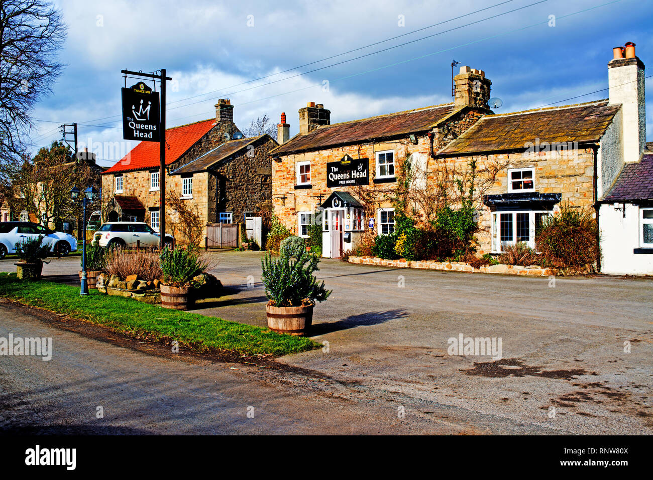The Queens Head, Finghall, North Yorkshire, England Stock Photo Alamy