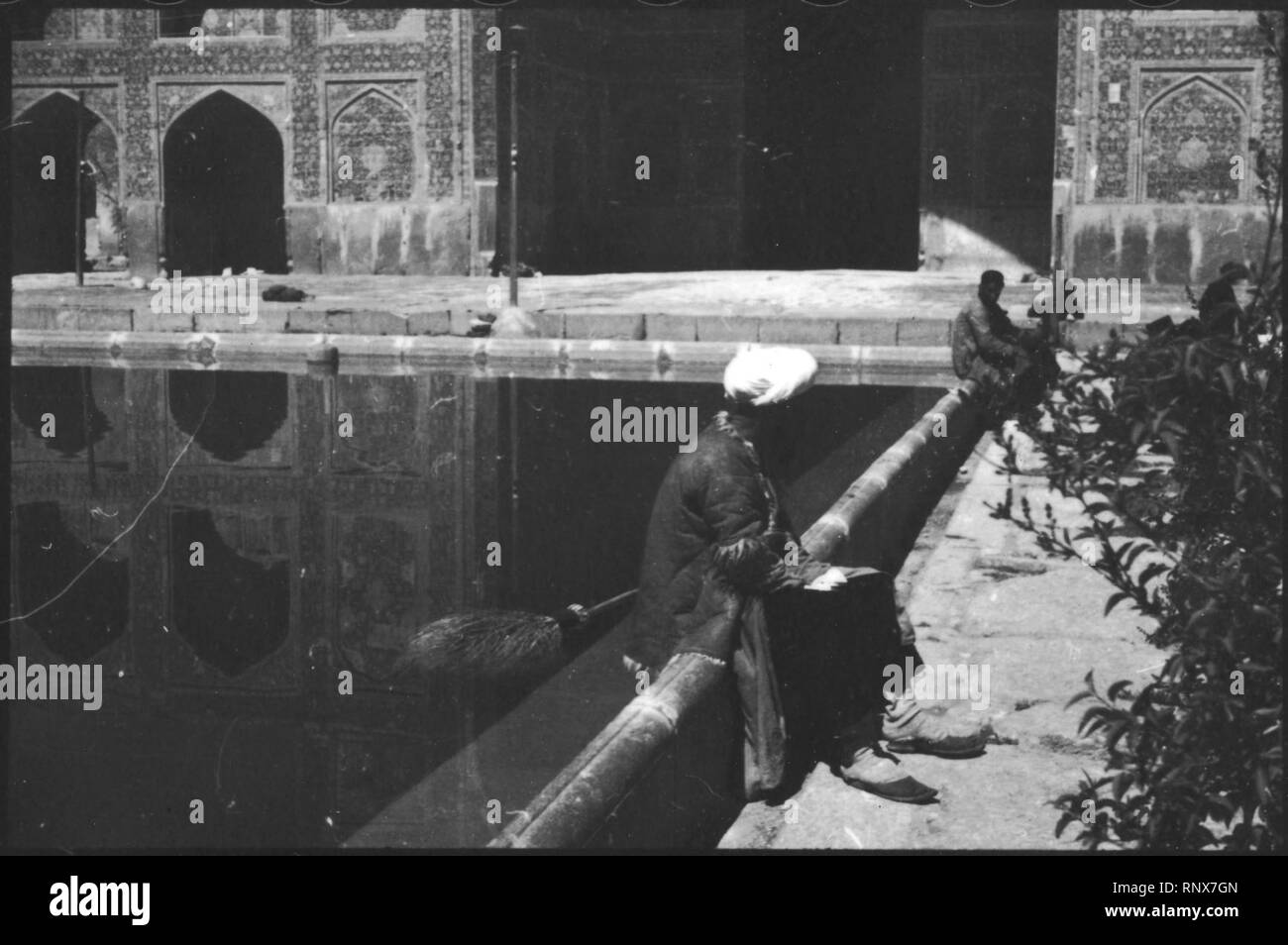 CH-NB - Persien, Isfahan- Palast der 40 Säulen (Lokalisierung unsicher) - Annemarie Schwarzenbach - SLA-Schwarzenbach-A-5-04-192. Stock Photo