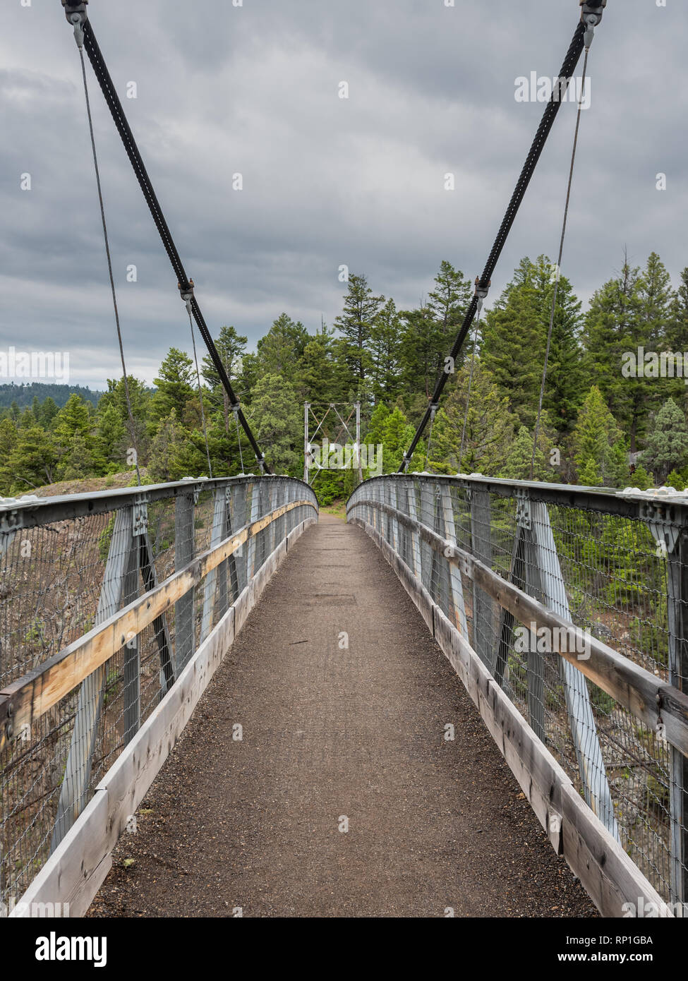 Empty suspension bridge hires stock photography and images Alamy