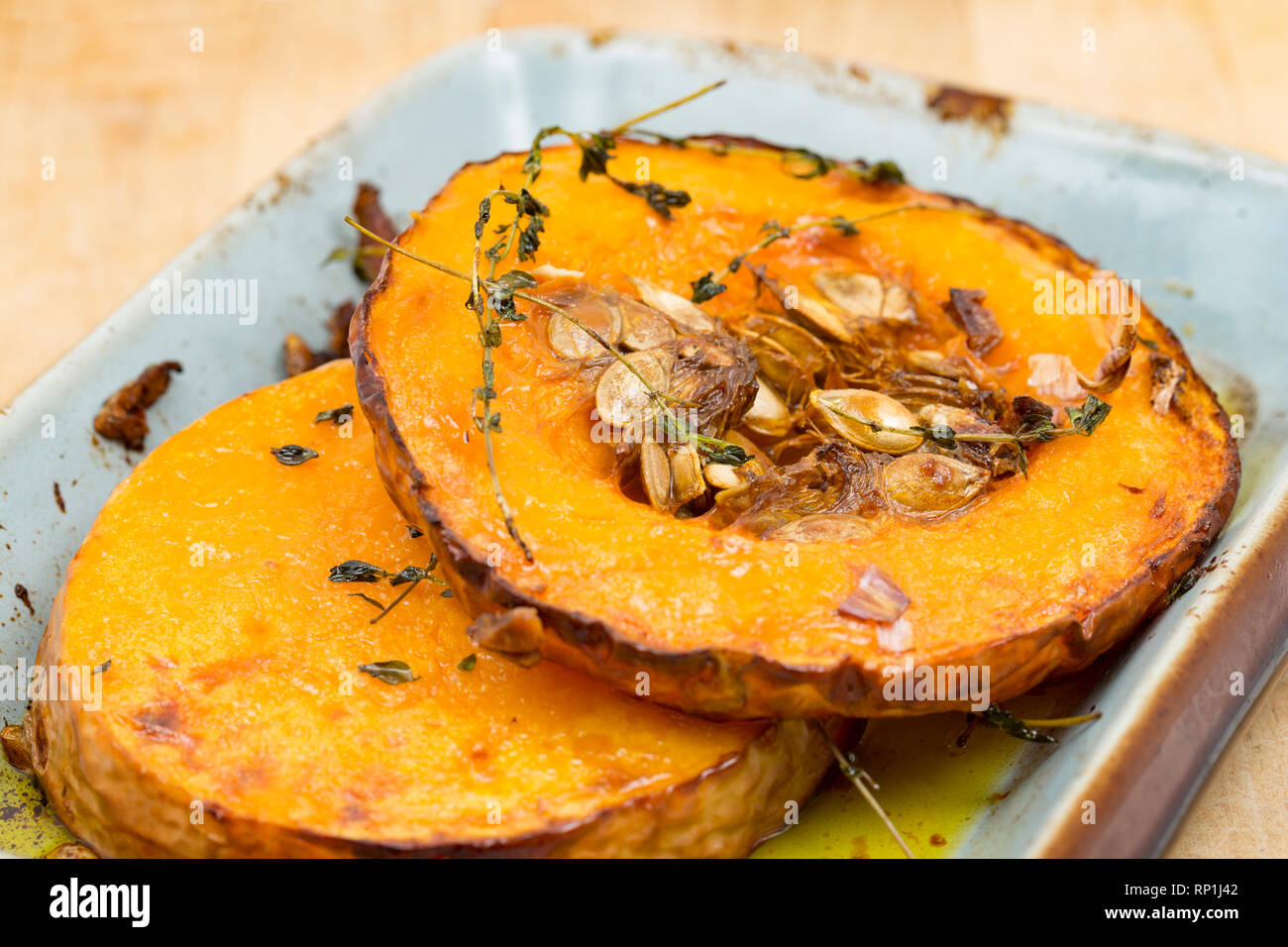 Peeled butternut squash hi-res stock photography and images - Alamy