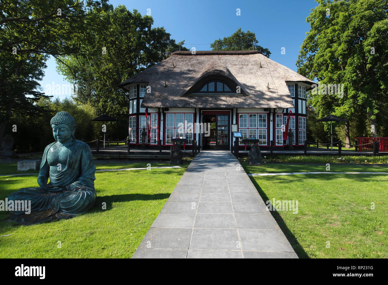 Thatched Mikado Garden with Buddhastaue, Timmendorfer beach, Ostholstein, Schleswig-Holstein, Germany, Europe Stock Photo