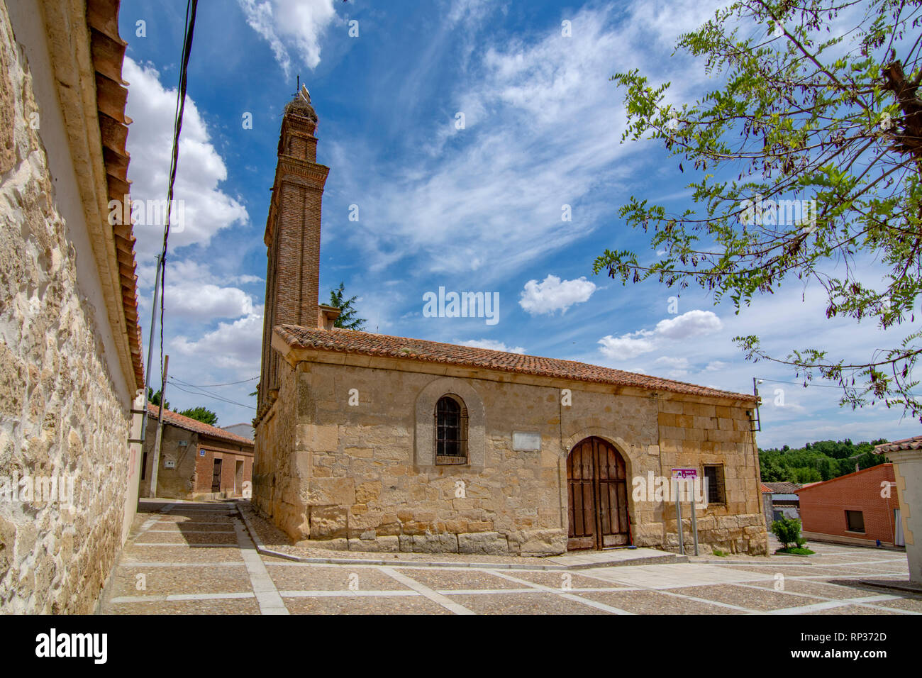 Olmo de guarena hires stock photography and images Alamy