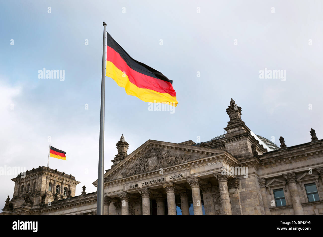 10.12.2018, Berlin, Berlin, Germany - National flag of the Federal Republic of Germany in front of the Reichstag building. 0MC181210D001CAROEX.JPG [MO Stock Photo