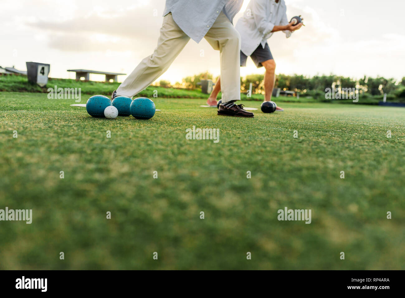 Throw ball ground hires stock photography and images Alamy