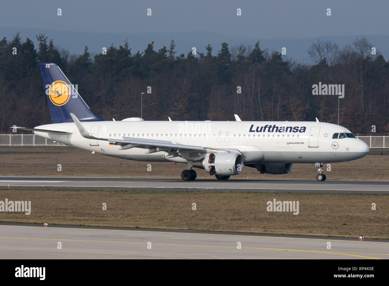 D-AIZZ Airbus A320 of Lufthansa landing at Frankfurt Airport 07/02/2018 Stock Photo