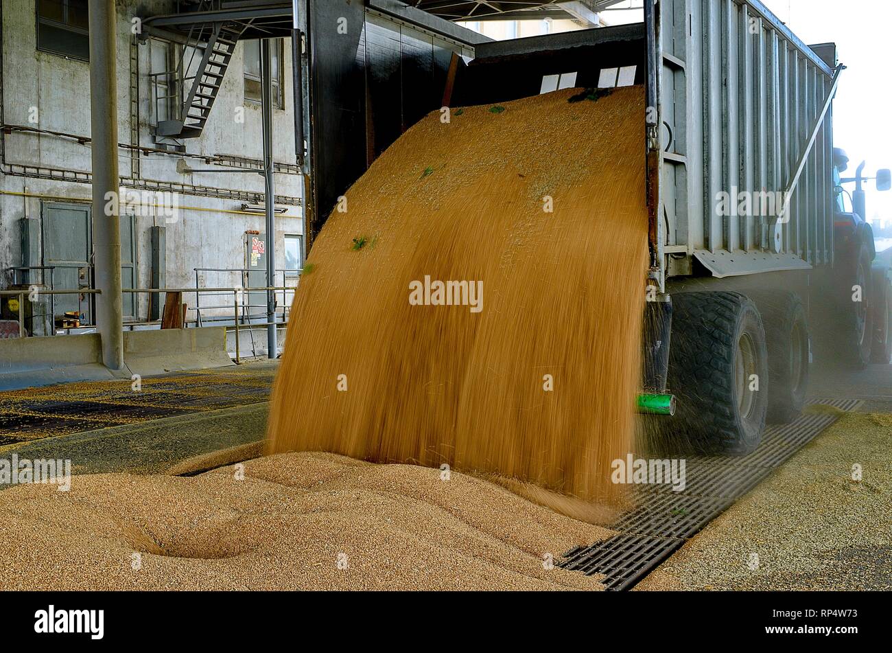 Grain silo inside hires stock photography and images Alamy