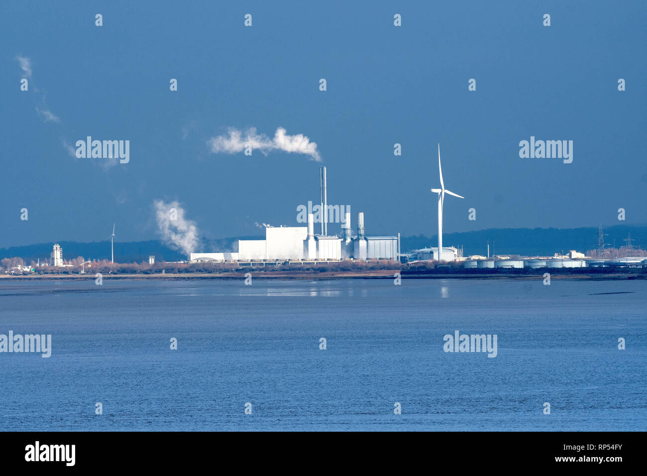 Seabank gas turbine power station on the Avon river Stock Photo Alamy