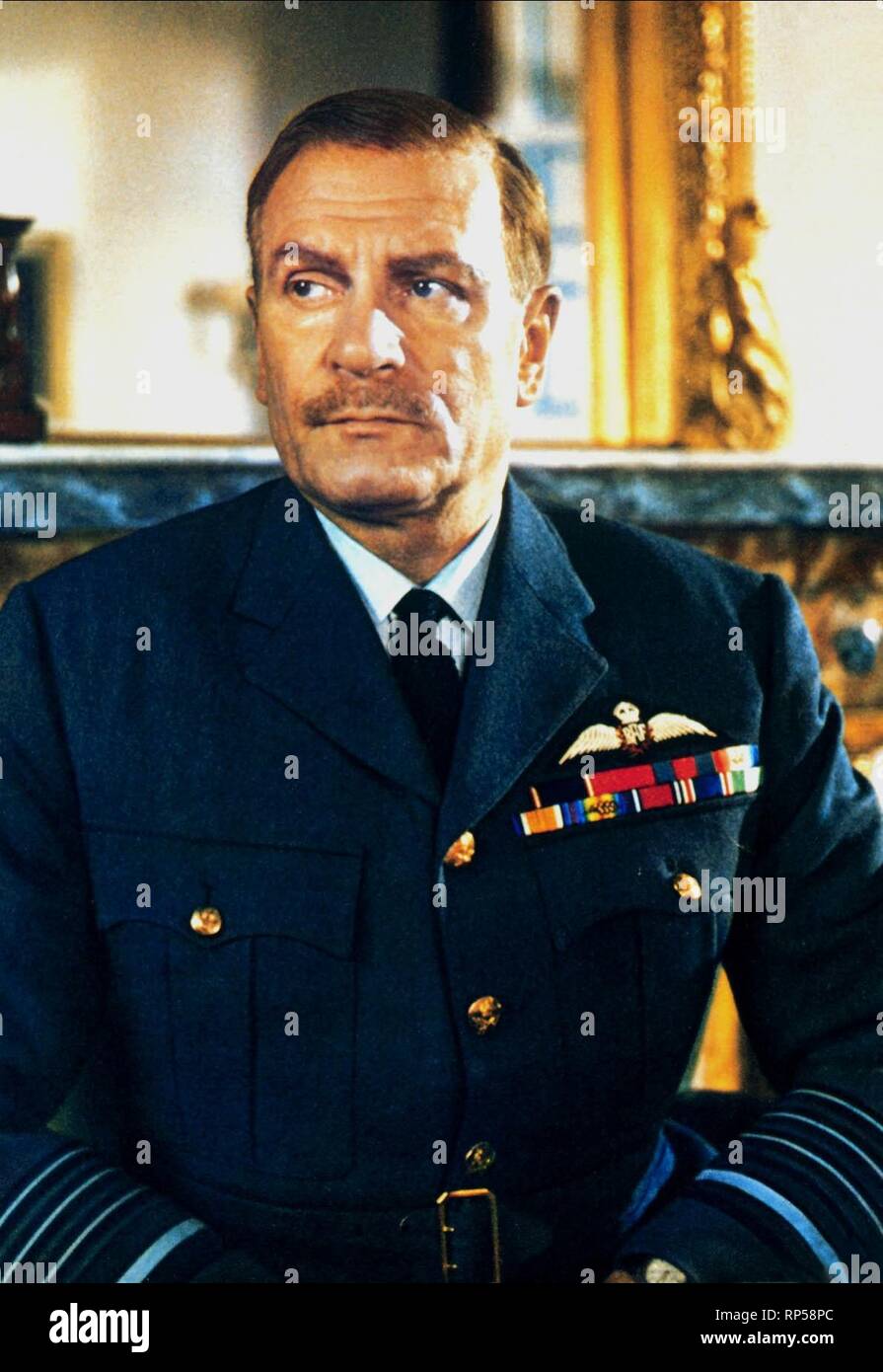 LAURENCE OLIVIER, BATTLE OF BRITAIN, 1969 Stock Photo