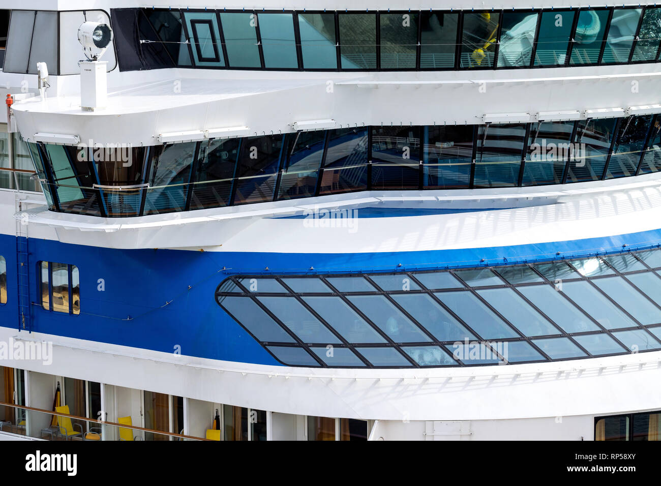 Bridge of AIDAluna. AIDAluna is a Sphinx class cruise ship, built at Meyer Werft for AIDA Cruises, one of ten brands owned by Carnival Corp. Stock Photo