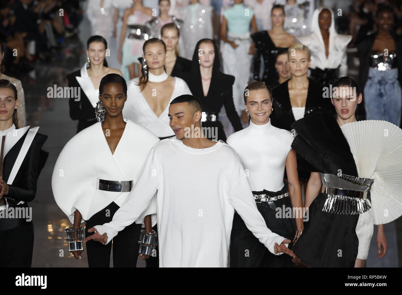 balmain cara delevingne