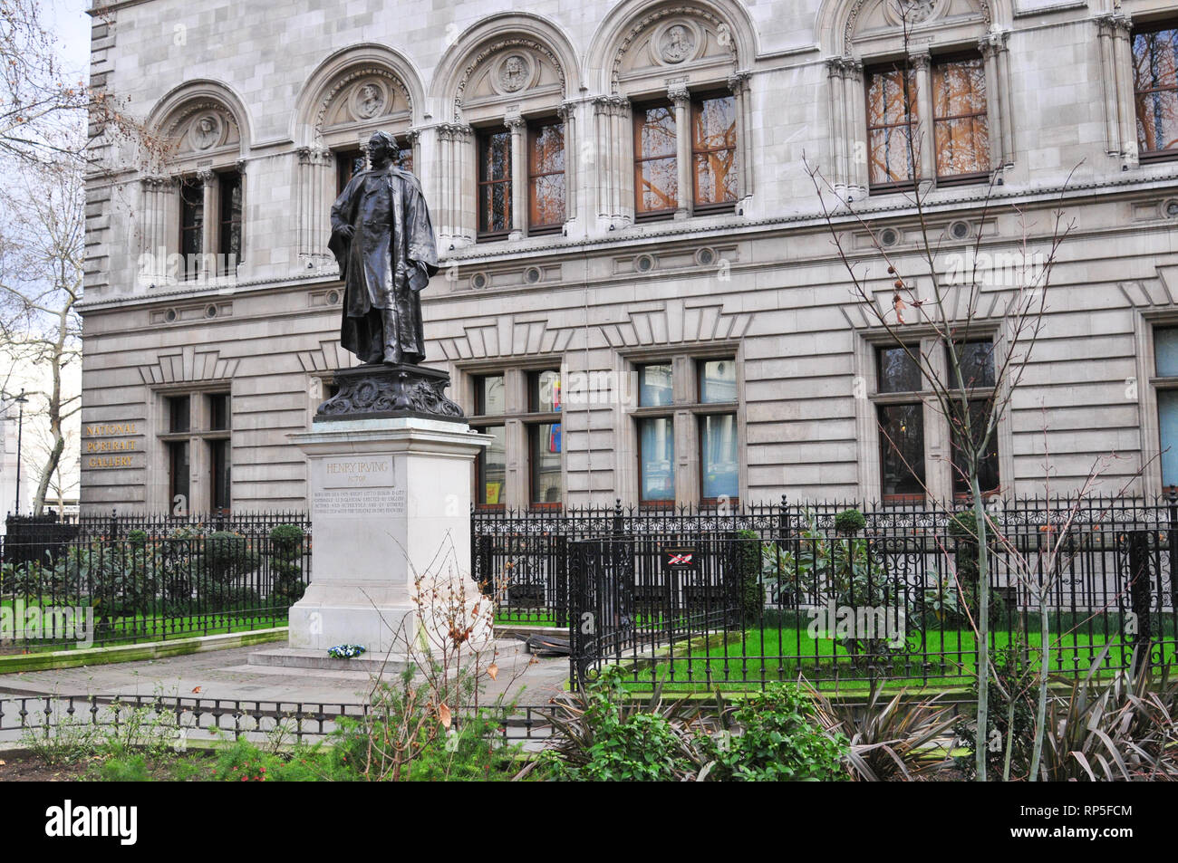 Henry Front View Statue of Henry Irving in front of the National Portrait Gallery ...