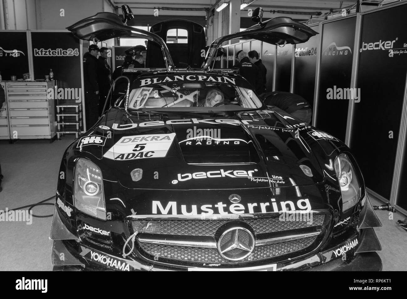 Mercedes Benz Gt High Resolution Stock Photography and Images - Alamy