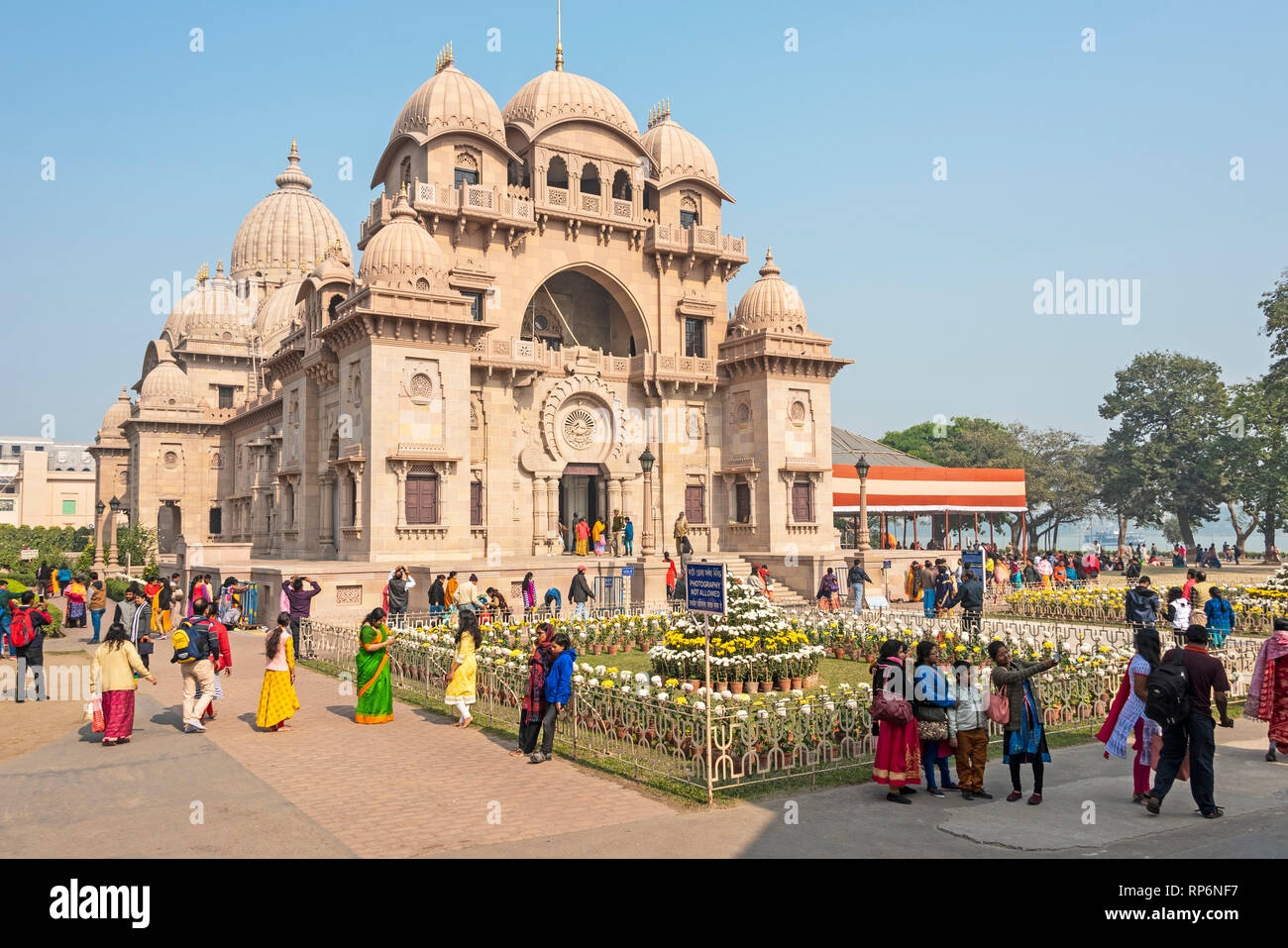 The Belur Math church in Kolkata with tourists and local people ...