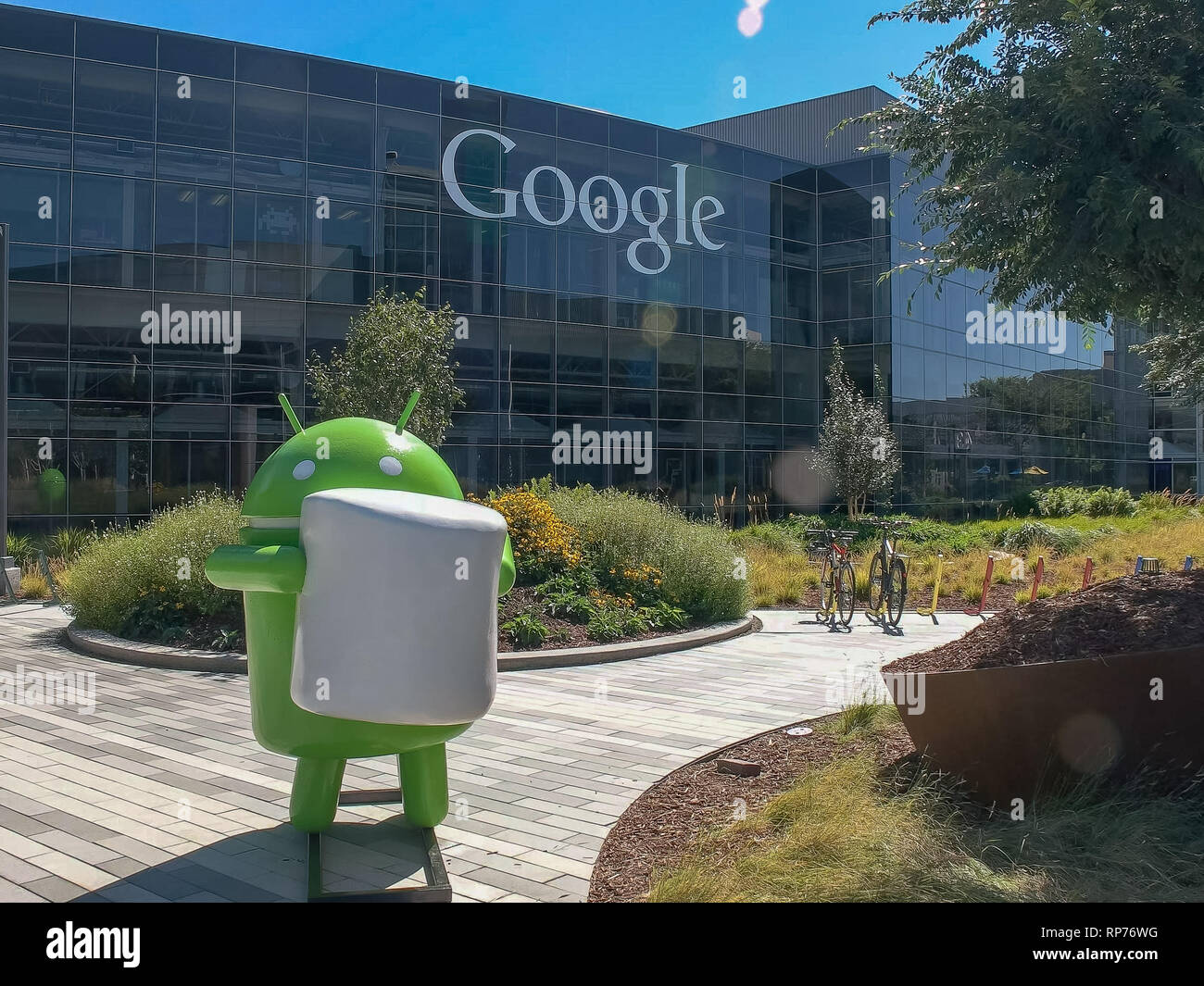 MOUNTAIN VIEW, CA, USA - AUGUST 28, 2015: close up shot of an android figure at google headquarters building Stock Photo