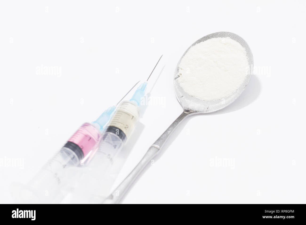 Injection medicine hi-res stock photography and images - Alamy