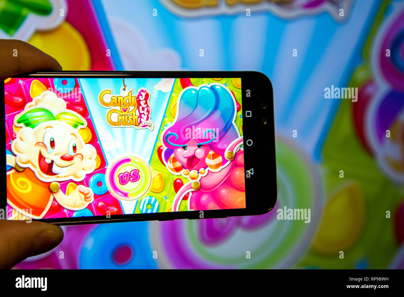 Candy Crush Online - play the smartphone sensation at GoGy