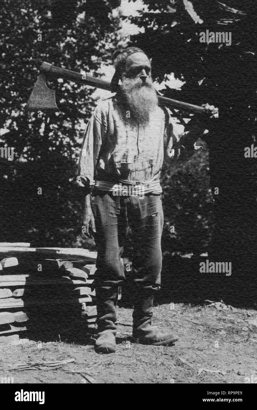 woodcutter, rocca di papa, lazio, italy 1920 1930 Stock Photo