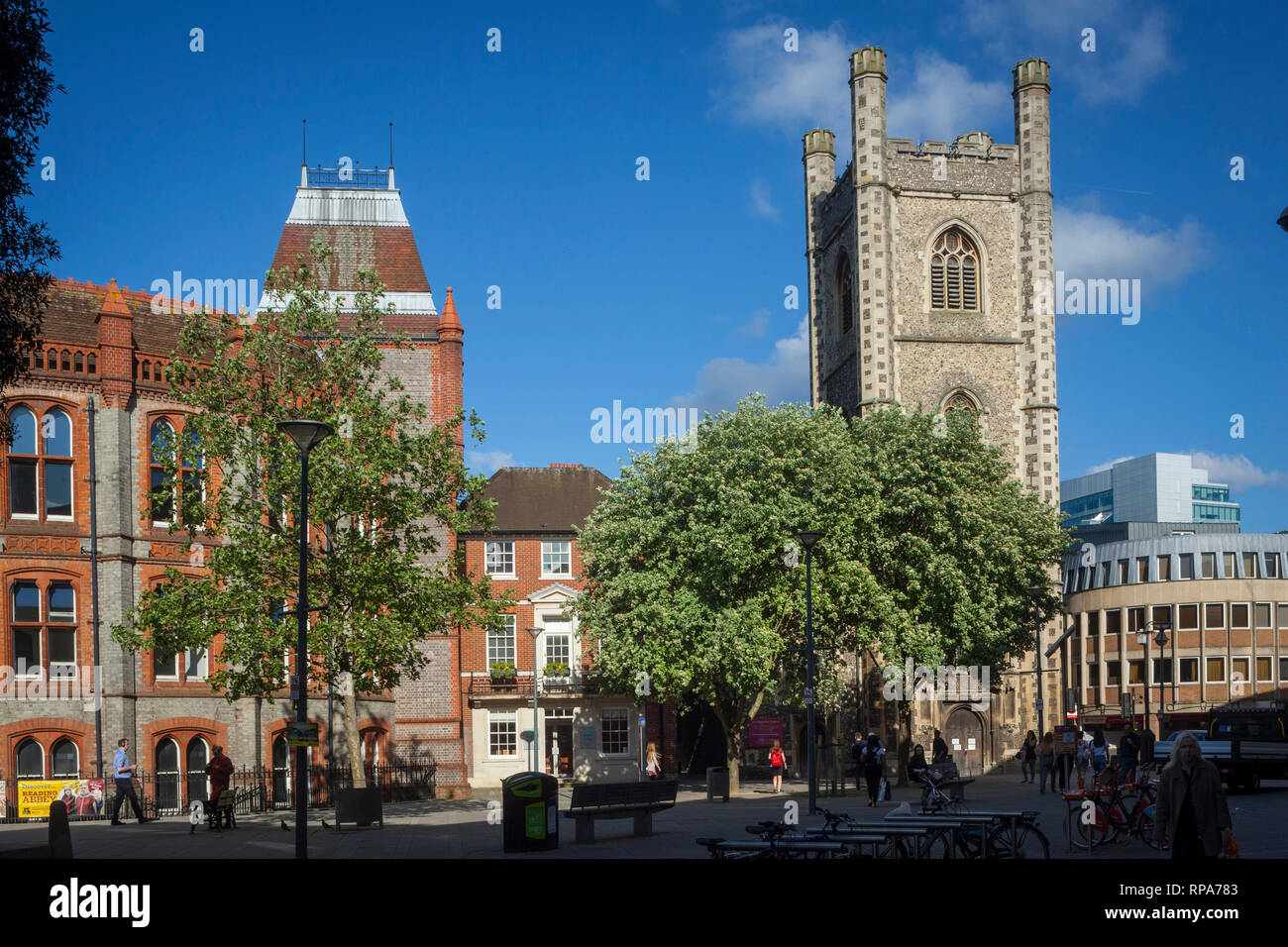 Reading Town Hall and St. Laurence Church in Reading, Berkshire. Stock Photo
