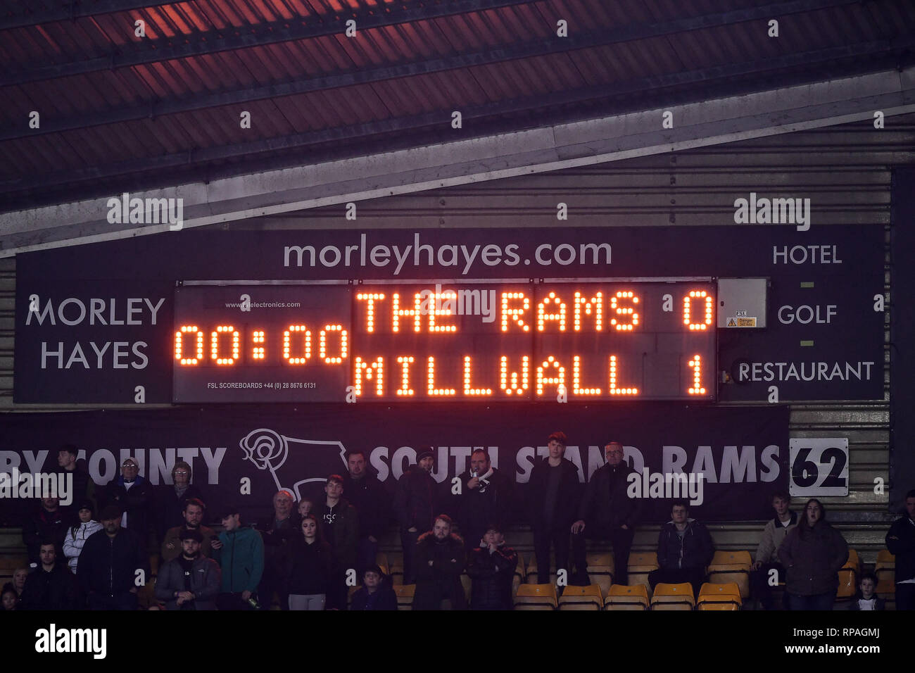 1 millwall hi res stock photography and images Alamy