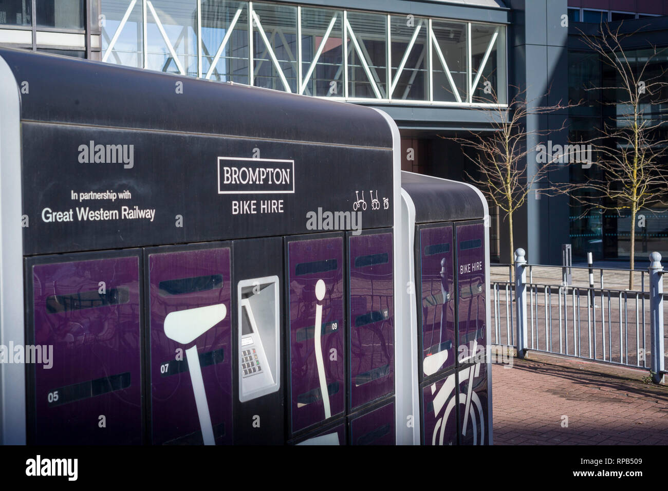 A Brompton Bike Hire outside Reading Station, Berkshire Stock Photo Alamy