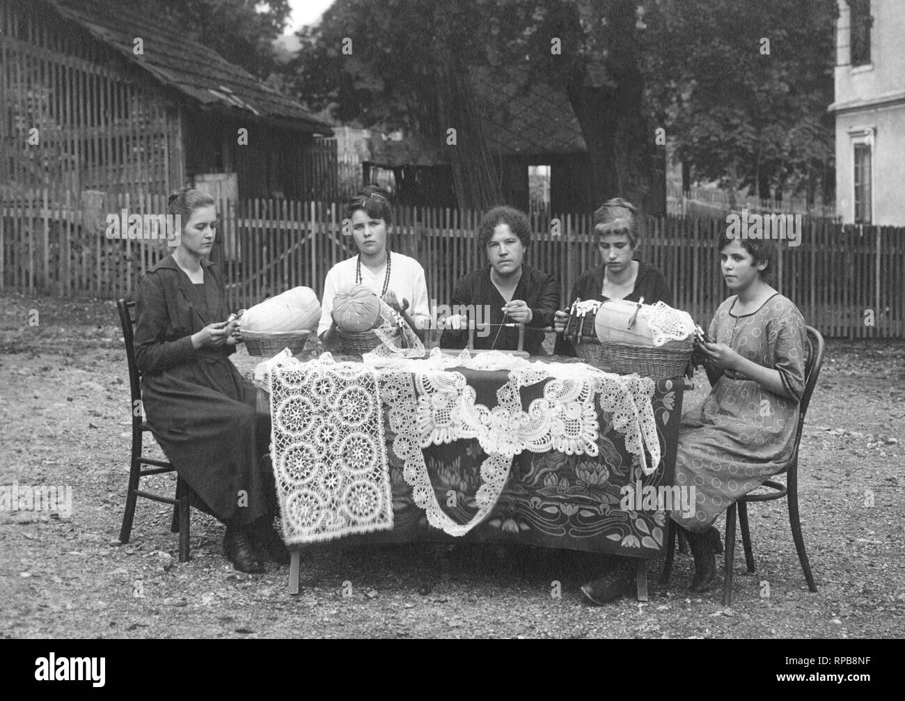 hand work, lace 1920 Stock Photo