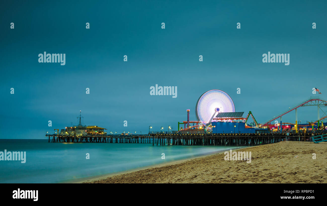 Santa Monica Pier at night in Los Angeles, California Stock Photo