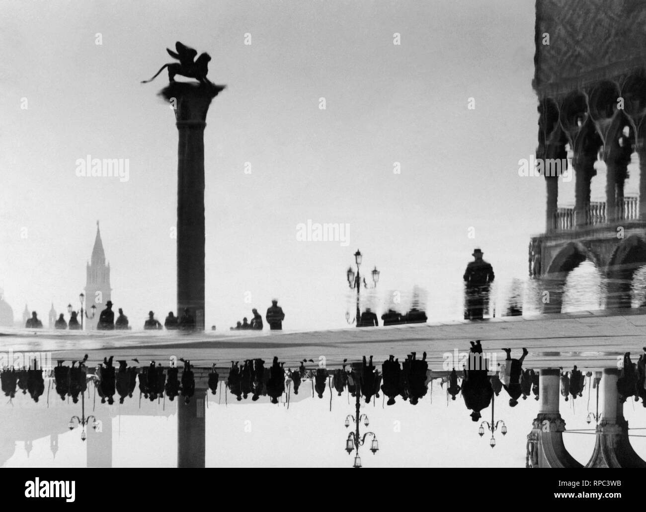 flooding, St Mark's square, venice, 1910-20 Stock Photo
