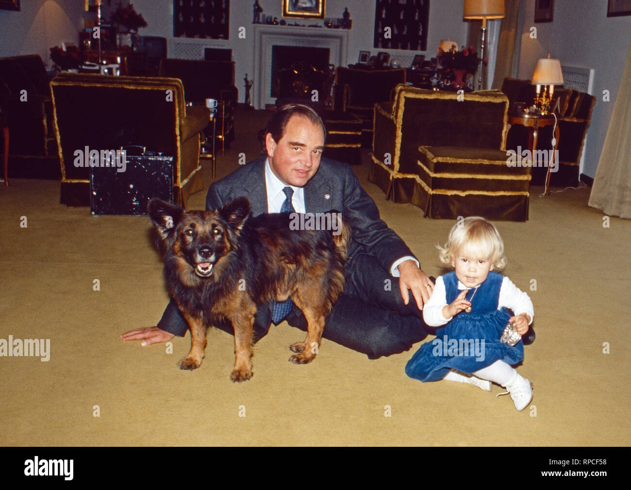 Rudolf Graf und Herr von Schönburg Glauchau mit Tochter Sophie, Deutschland 1983. Rudolf Count Rudolf Graf und Herr von Schönburg Glauchau mit Tochter Sophie, Deutschland 1983. Rudolf Count