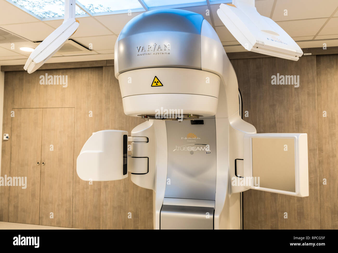 Truebeam hi-res stock photography and images - Alamy