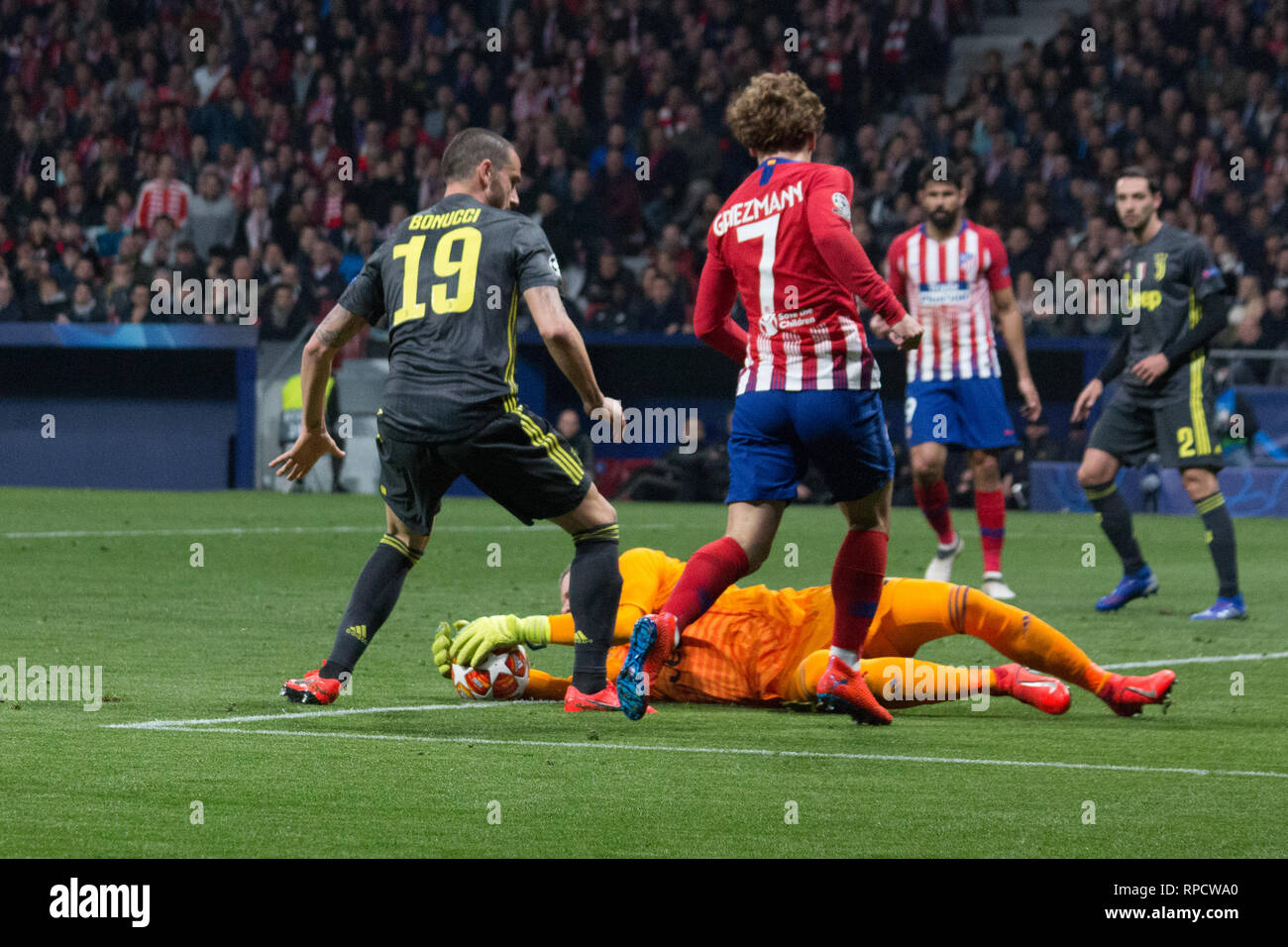 Madrid, Spain. 20th Feb, 2019. During the match between Atletico de Madrid and . Juventus . Atletico de Madrid wons 2 to 0 over Juventus with the goals of Gimenez and Godin. Credit: Jorge Gonzalez/Pacific Press/Alamy Live News Stock Photo