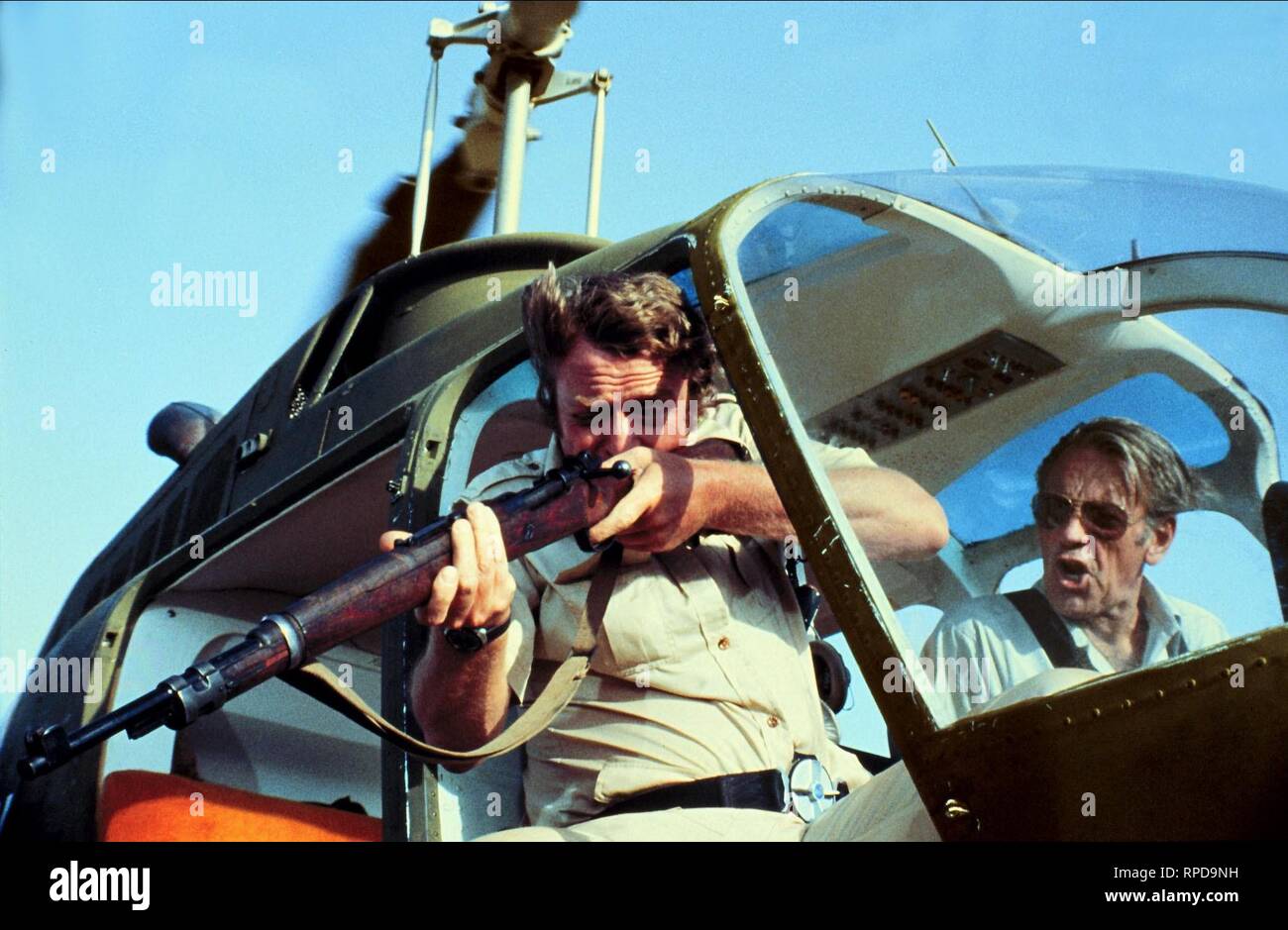 Michael caine jaws jaws revenge hi-res stock photography and images - Alamy