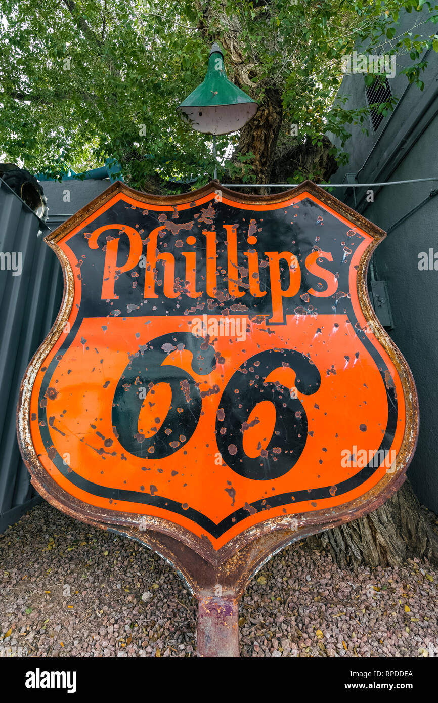 Old Phillips 66 gas station sign at 66 Diner, a nostalgic restaurant along Historic Route 66 in Albuquerque, New Mexico, USA [No property release; lic Stock Photo