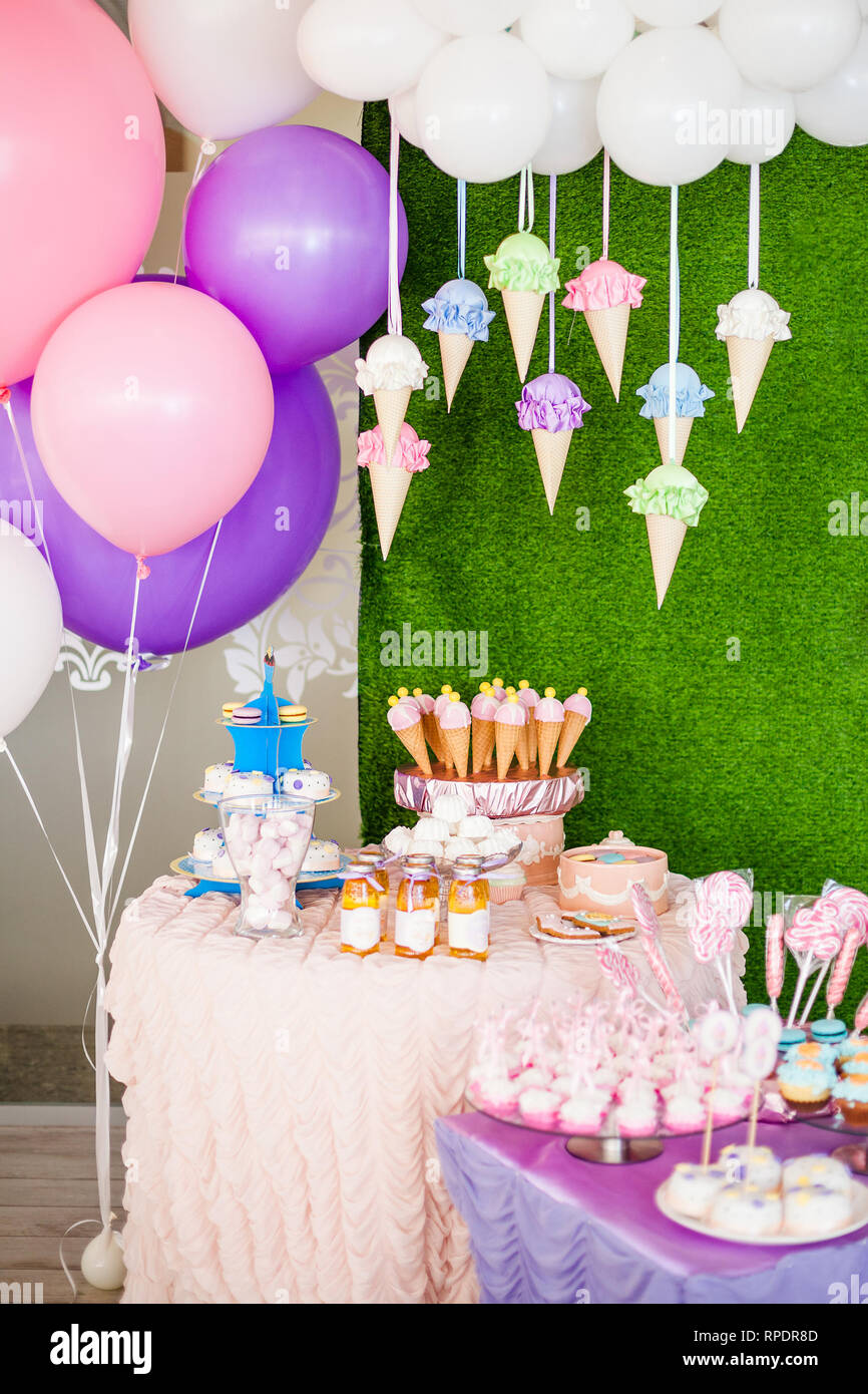 sweet table baby girl