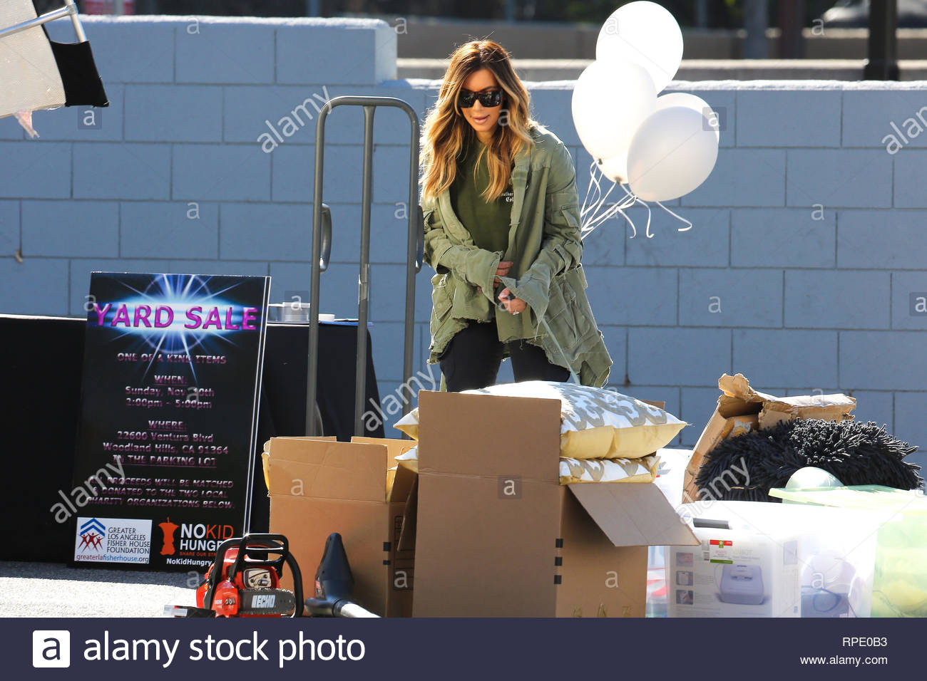 Woodland Hills Ca Kim Kardashian Kris Kendall And Kylie Jenner