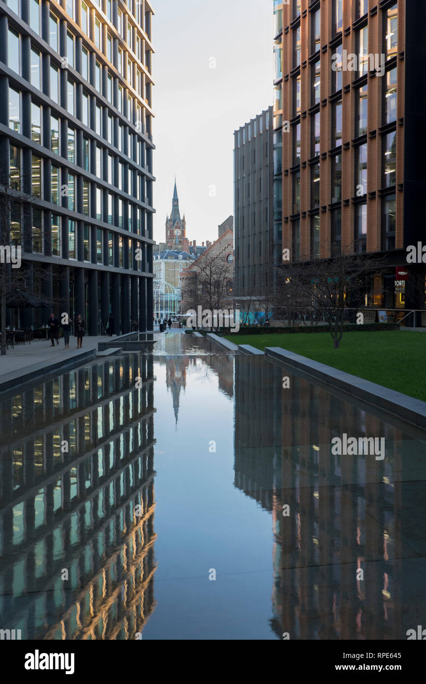 Birdcage kings cross hires stock photography and images Alamy