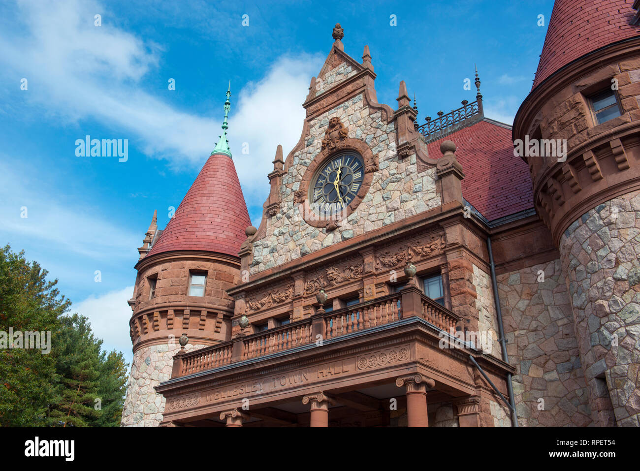 Wellesley Town Hall Was Built In 1883 With Richardsonian Romanesque ...