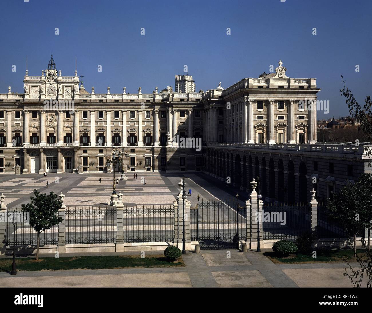 Download Fachada Al Patio De Armas Author Sachetti Giovanni Battista Location Palacio Real Exterior Madrid Spain Stock Photo Alamy