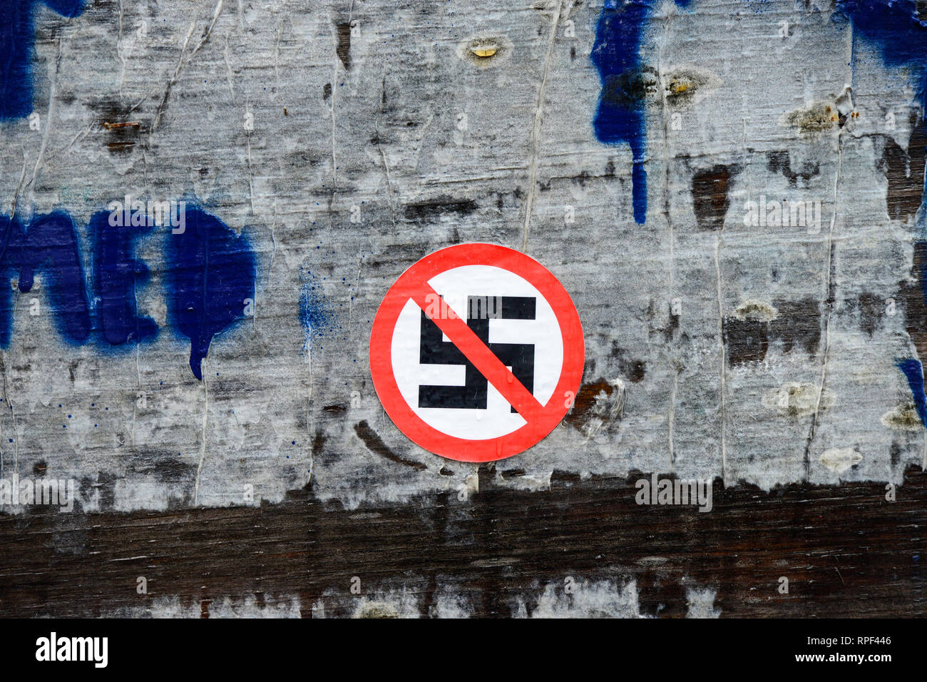 USA, Virginia, Charlottesville, anti Nazi symbol at building wall after the riots of racists in 2018 Stock Photo