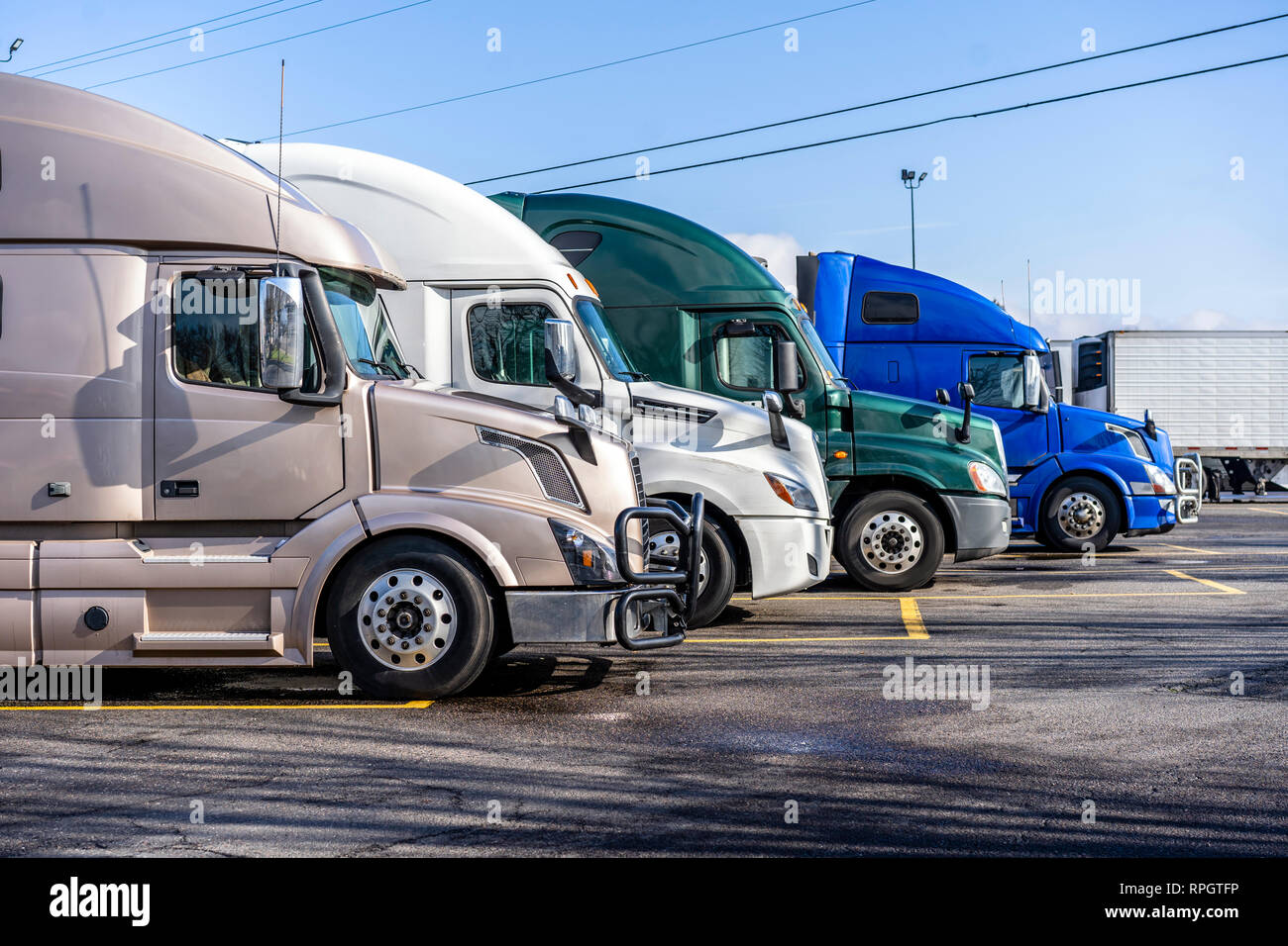 Big rigs truck stop hires stock photography and images Alamy