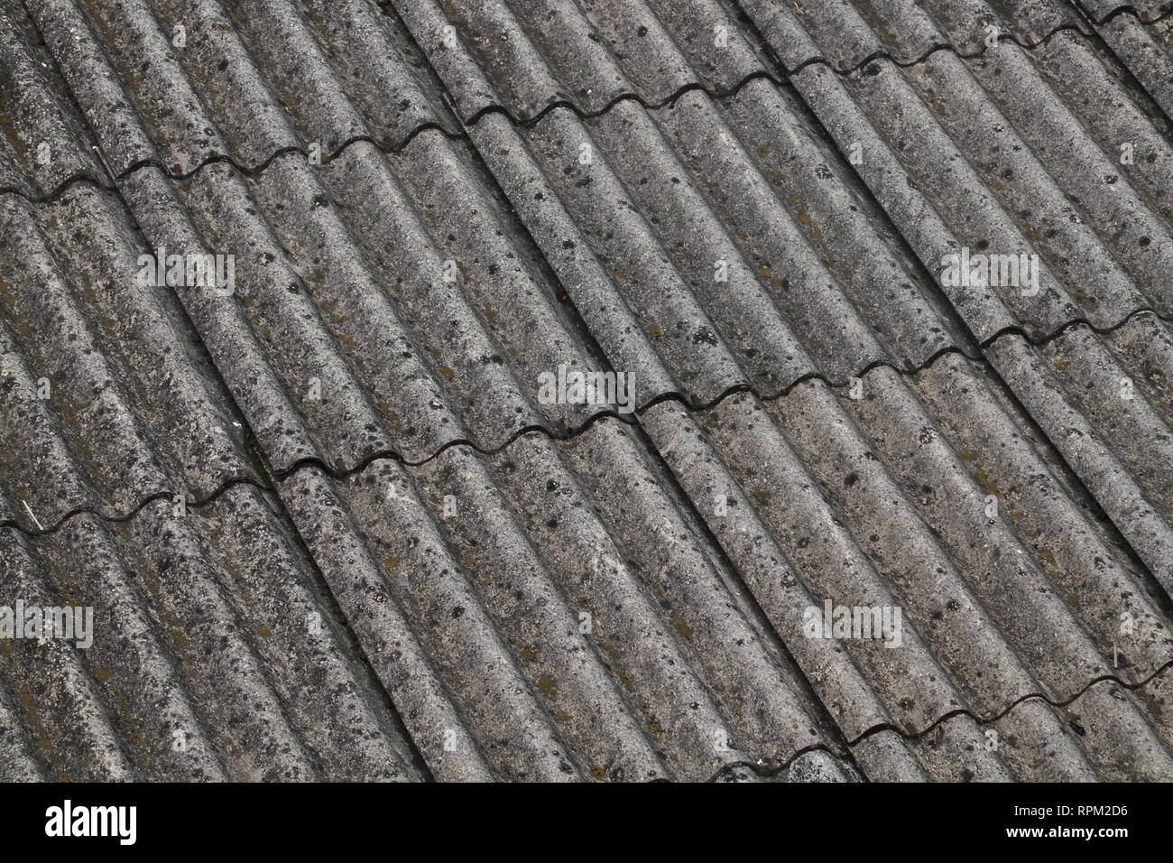Asbestos corrugated sheets hires stock photography and images Alamy
