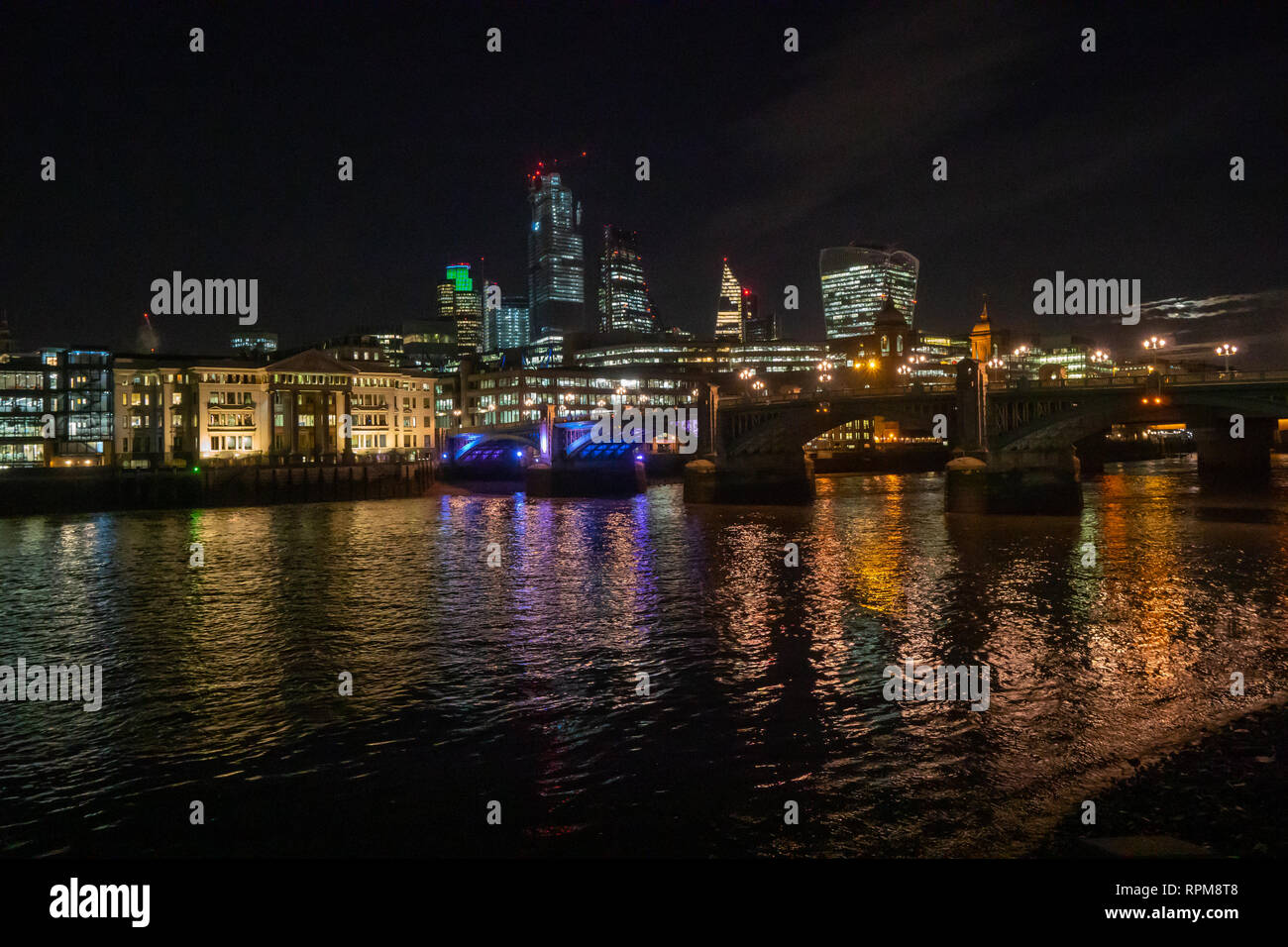 City of london skyline night hi-res stock photography and images - Alamy